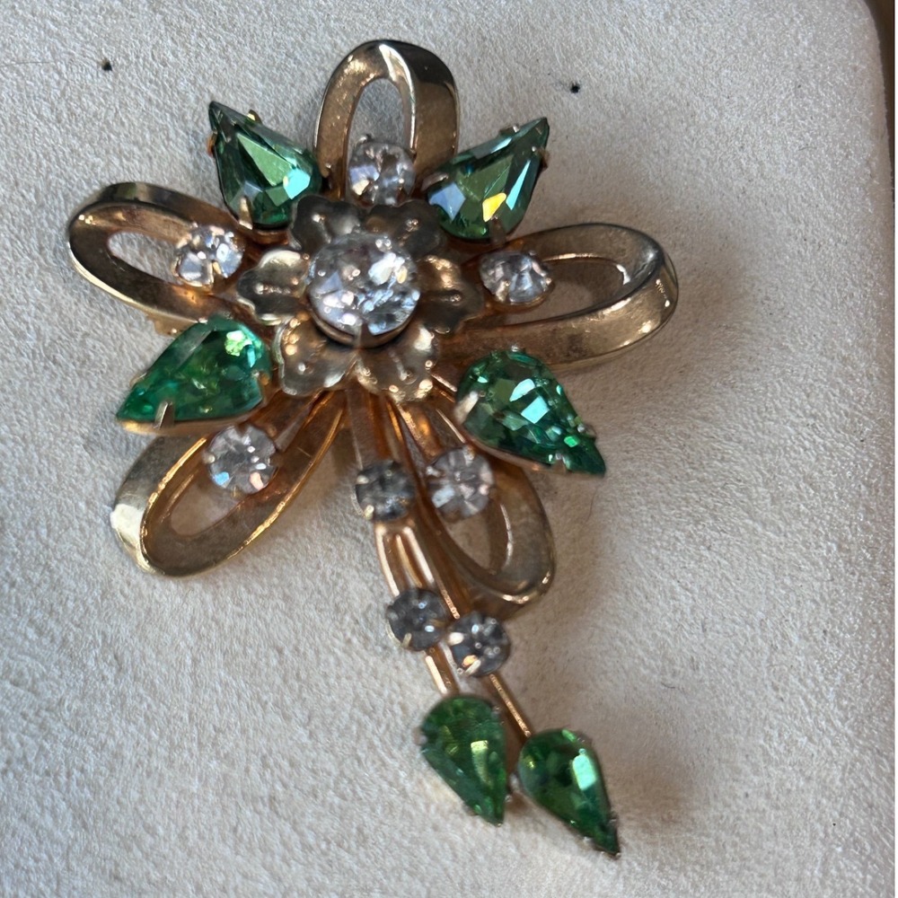 Vintage Gold Tone Green Uranium Glass Rhinestone Flower Brooch Pin Glowy